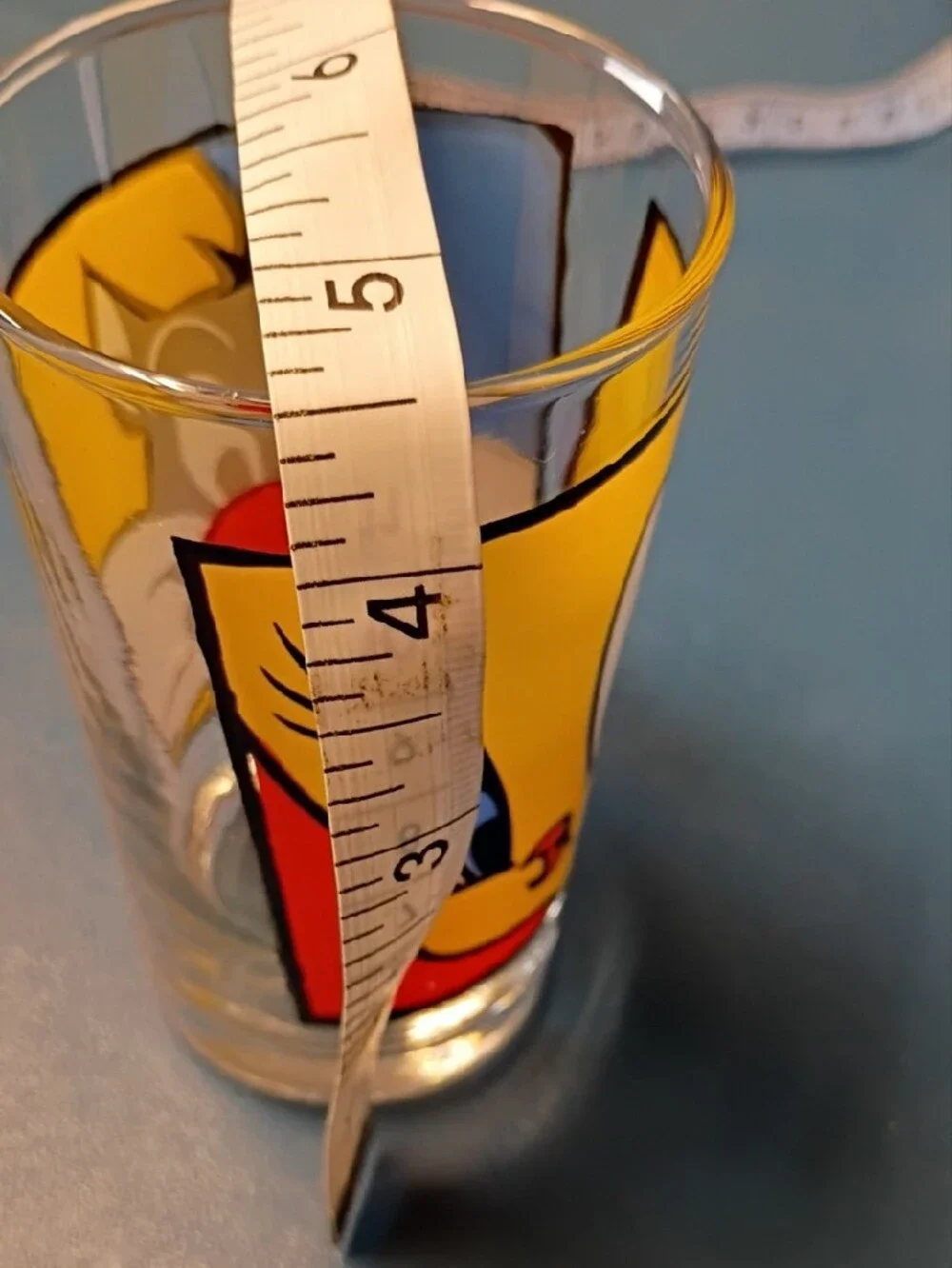 Warner Bros. Sylvester Cartoon Juice Glass with Red Nose and Blue/Yellow Panels